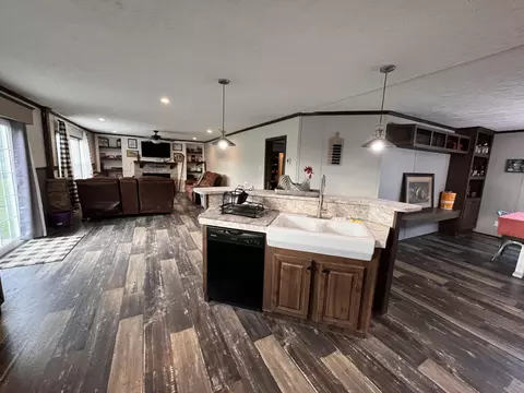 1895 Marshall Dr, Bybee, TN 37713 photo 7