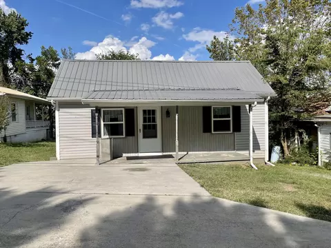 228 Mineral Street St, Newport, TN 37821