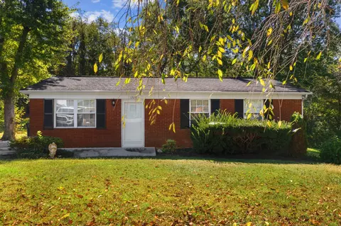 1324 Russell St, Morristown, TN 37813