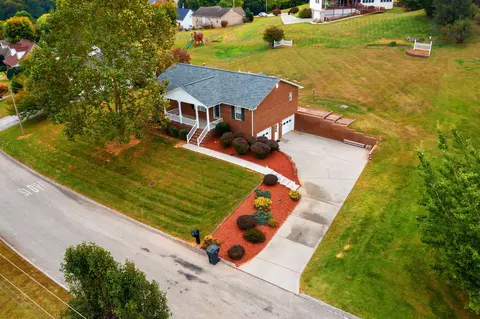 8189 W Pointe Dr, Talbott, TN 37877 photo 7