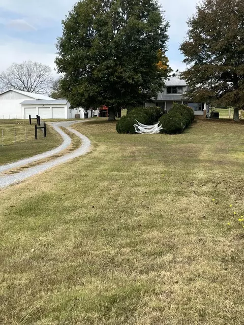 7035 Saint Clair Road Rd, Whitesburg, TN 37891