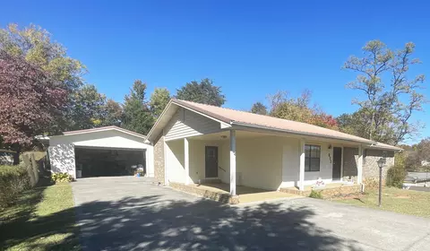 176 Terry St, Newport, TN 37821