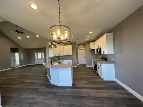 2736 Lowe Dr, Talbott, TN 37877 photo 5