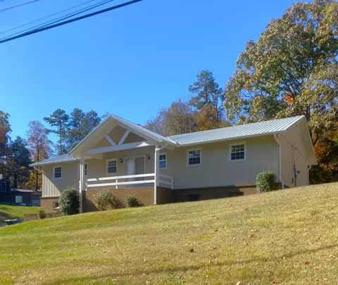1105 Drinnon Dr, Morristown, TN 37814