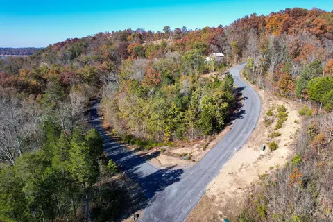 lot86 Stone Bridge Dr, Dandridge, TN 37725