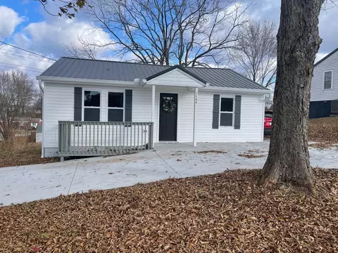 1149 Carmichael St, Morristown, TN 37814