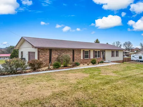 6815 Westgate Cir, Talbott, TN 37877 photo 3