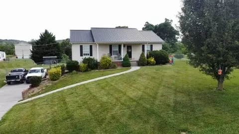 2127 Frank Hodge Rd, Talbott, TN 37877 photo 2