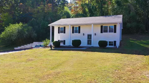 1407 Crest Way Dr, Morristown, TN 37814