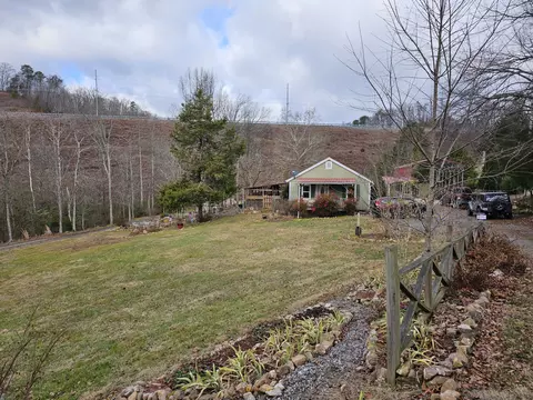 3202 Old Hwy 411, Dandridge, TN 37725