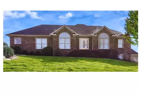120 Caddy Ct, Tazewell, TN 37879