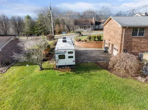 742 Barbara Dr, Talbott, TN 37877 photo 7