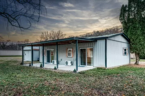 109 Dunn Ln, Cosby, TN 37722