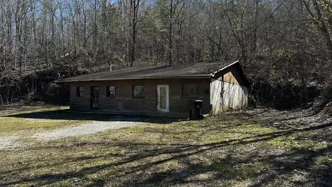 897 Lakeway Rd, Morristown, TN 37814