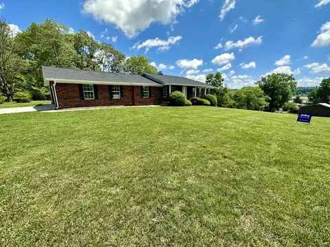 400 E Donaldson Dr, Morristown, TN 37814