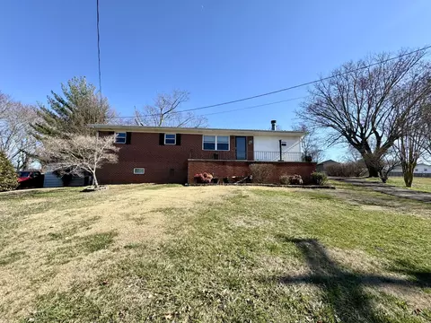 Exterior - 1624 Pleasant View Dr, Talbott, TN 37877 photo 4 of 13
