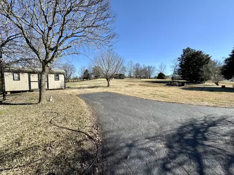 Exterior - 1624 Pleasant View Dr, Talbott, TN 37877 photo 11 of 13