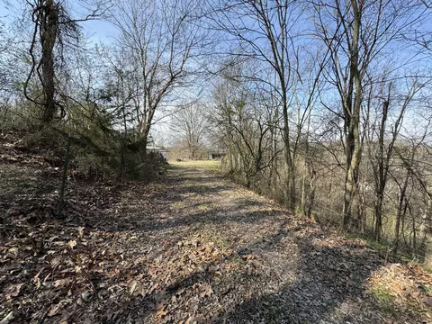423 Rankin Hill Rd, Newport, TN 37821