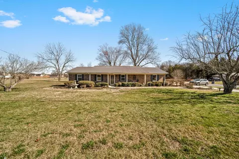 1009 Keith Ln, Morristown, TN 37813