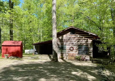 5265 Rocky Grove Rd, Cosby, TN 37722