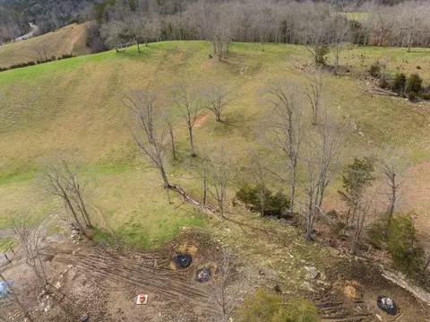 5815 Mountain Valley Hwy 131, Thorn Hill, TN 37881
