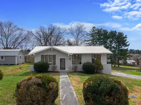 6657 W Sanders Ave, Talbott, TN 37877