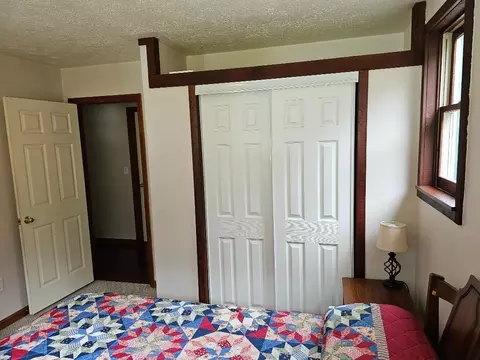 Bedroom - 224 Old Lee Hwy, Eidson, TN 37731 photo 5 of 6