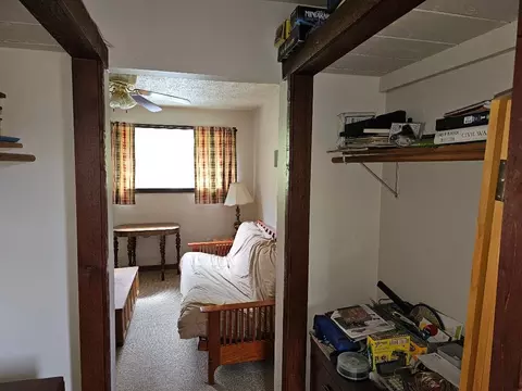 Bedroom - 224 Old Lee Hwy, Eidson, TN 37731 photo 3 of 6