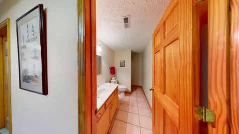 Bath - 279 Chilhowee Ln, Bean Station, TN 37708 photo 3 of 3