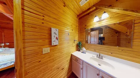 Bath - 279 Chilhowee Ln, Bean Station, TN 37708 photo 2 of 3