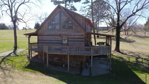 Exterior - 279 Chilhowee Ln, Bean Station, TN 37708 photo 5 of 10