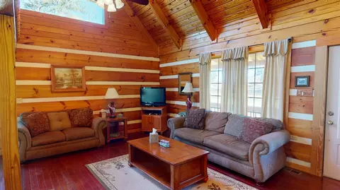 Living - 279 Chilhowee Ln, Bean Station, TN 37708 photo 4 of 5