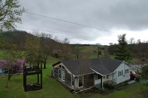 1710 Susong Rd, Greeneville, TN 37743