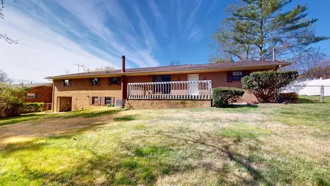 Exterior - 386 Jerry Dr, Talbott, TN 37877 photo 6 of 10