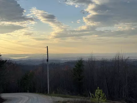 124 Apple Grove Way, Newport, TN 37821