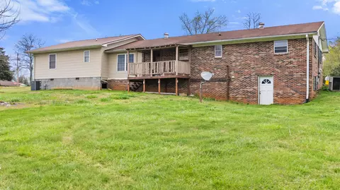 Exterior - 134 Elm St, Bean Station, TN 37708 photo 5 of 6