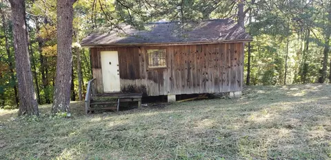 1668 Cane Creek Mountain Rd, Tellico Plains, TN 37385