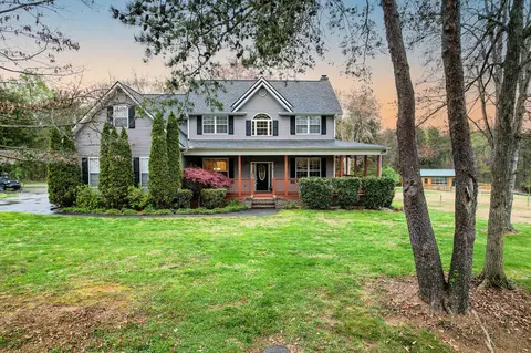 3604 Cove Ln, Baneberry, TN 37890