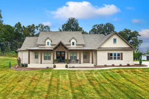 1911 C H Rankin Rd, Dandridge, TN 37725