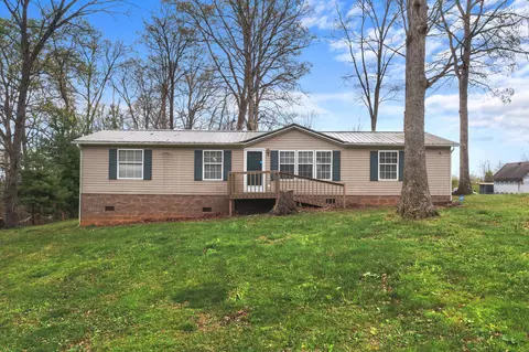 574 Oak Grove Rd, Rogersville, TN 37857