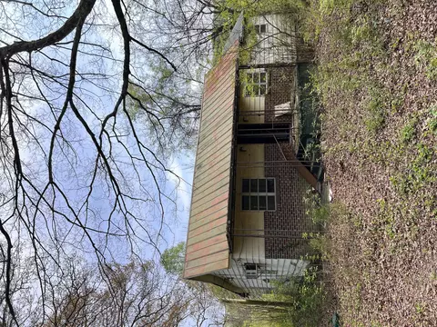 2801 Hickory Rd, Strawberry Plains, TN 37871