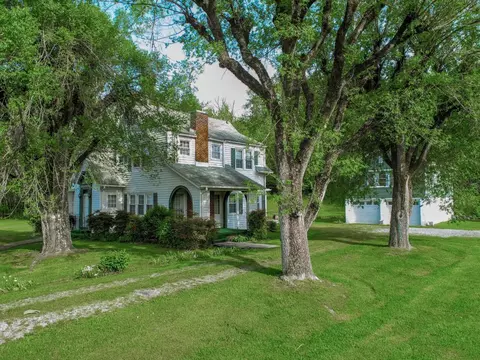 821 W Highway 25-70, Newport, TN 37821