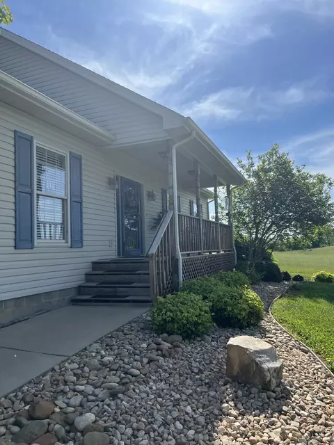111 Courtney Rd, Talbott, TN 37877 photo 2