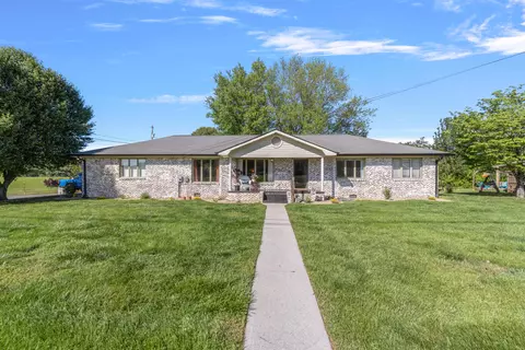 1990 Lake Park Cir, Morristown, TN 37814