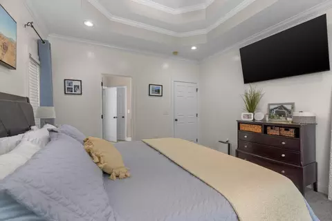 Bedroom - 2391 Boat Dock Rd, Talbott, TN 37877 photo 2 of 4