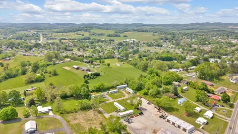 3214 Robin Rd, White Pine, TN 37890 photo 8