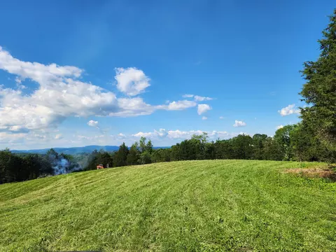 999 Carroll Rd, Morristown, TN 37813