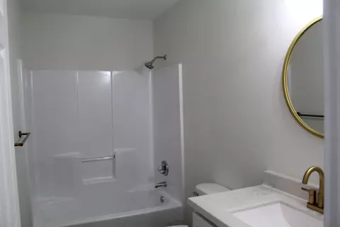 Bath - 7270 Sweetbriar Drive Dr, Talbott, TN 37877 photo 7 of 8