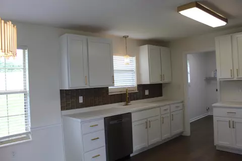 Kitchen - 7270 Sweetbriar Drive Dr, Talbott, TN 37877 photo 9 of 9