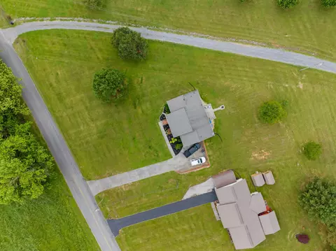 View/Area - 1710 Allen Rd, Talbott, TN 37877 photo 2 of 3